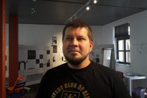 Конвейер репрессий. Лидер группы Dzieciuki нашел себя в базе розыска МВД. Бывшего механизатора из Могилевской области осудили за политику